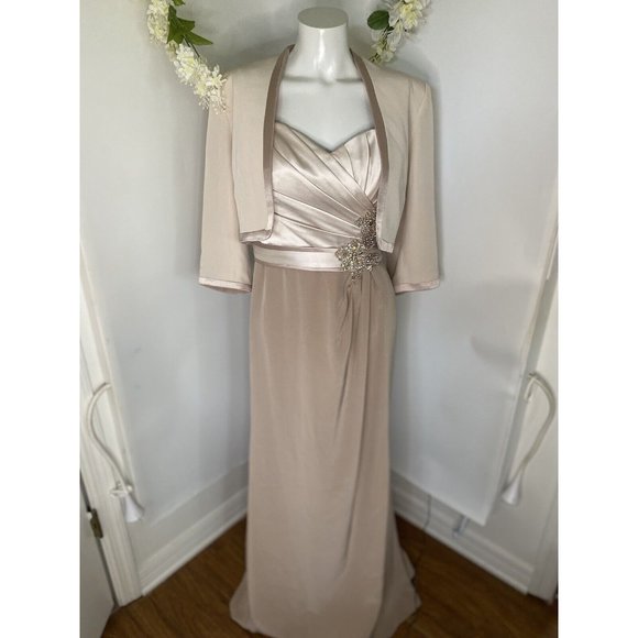 Montage Mon Cheri Size 6 Fits 2 Champagne Gown Embellished Beaded Dress 2 Piece - Picture 1 of 16